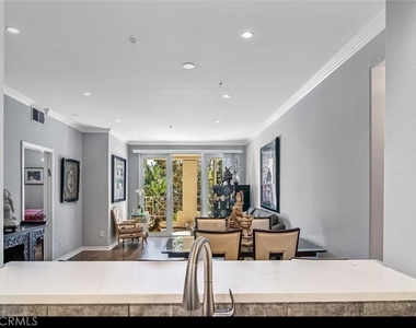 2233 Martin - Photo Thumbnail 27