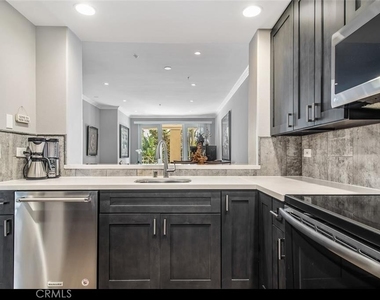 2233 Martin - Photo Thumbnail 26