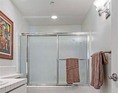 2233 Martin - Photo Thumbnail 8