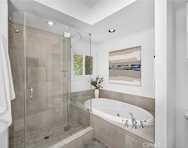 431 Nyes Place - Photo Thumbnail 32