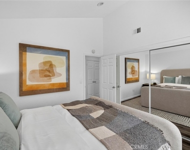 431 Nyes Place - Photo Thumbnail 26
