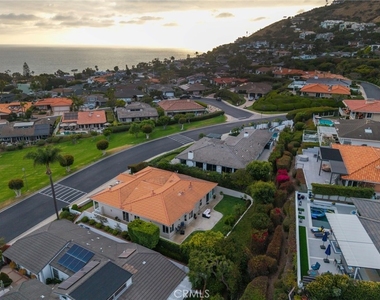 32382 Via Mentone - Photo Thumbnail 2