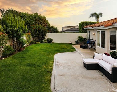 32382 Via Mentone - Photo Thumbnail 25