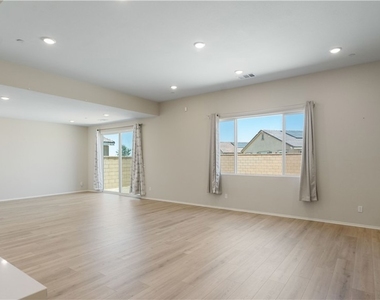 13925 Mesa View - Photo Thumbnail 20