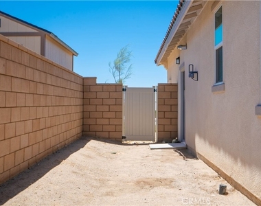 13925 Mesa View - Photo Thumbnail 57