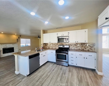 13278 Cardinal Road - Photo Thumbnail 5