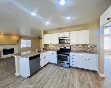 13278 Cardinal Road - Photo Thumbnail 7