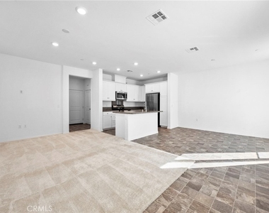 34495 Agave Drive - Photo Thumbnail 3