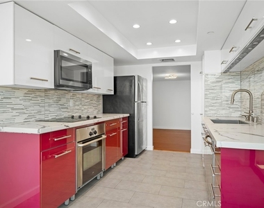 343 Pioneer Drive - Photo Thumbnail 18