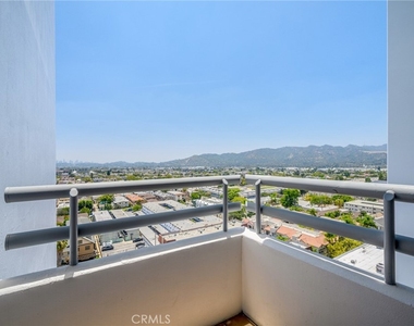 343 Pioneer Drive - Photo Thumbnail 20