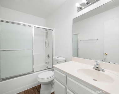 330 Pioneer Drive - Photo Thumbnail 16