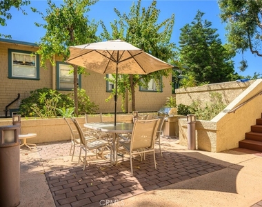 236 N Louise Street - Photo Thumbnail 27