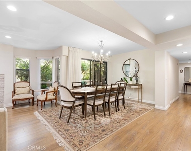 236 N Louise Street - Photo Thumbnail 4