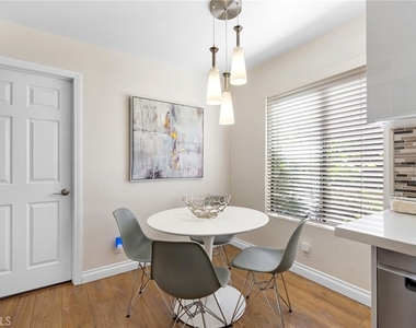 236 N Louise Street - Photo Thumbnail 11