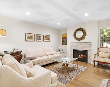 236 N Louise Street - Photo Thumbnail 5