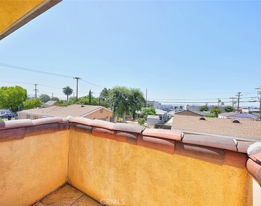7923 Ledge Ave - Photo Thumbnail 18