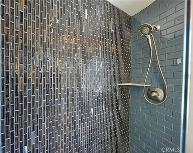 7923 Ledge Ave - Photo Thumbnail 10