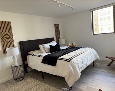 10535 Wilshire - Photo Thumbnail 8