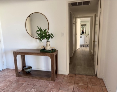10535 Wilshire - Photo Thumbnail 14