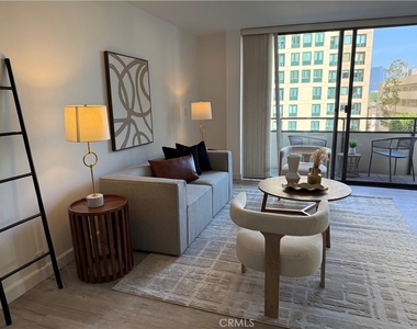 10535 Wilshire - Photo Thumbnail 6