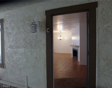 1211 S Palmetto Avenue - Photo Thumbnail 3