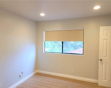 23310 Weller Place - Photo Thumbnail 12