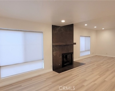 23310 Weller Place - Photo Thumbnail 6