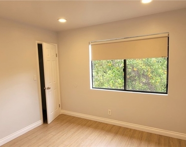 23310 Weller Place - Photo Thumbnail 13