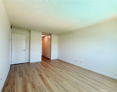 1301 S Atlantic Boulevard - Photo Thumbnail 18