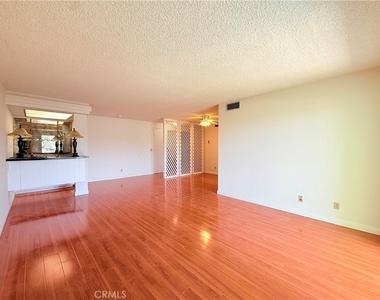 1301 S Atlantic Boulevard - Photo Thumbnail 7