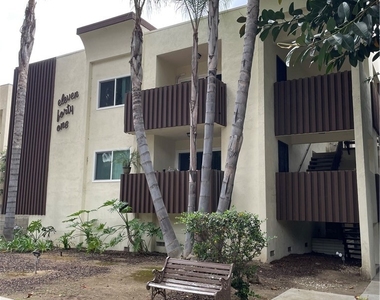 1141 Pine - Photo Thumbnail 2