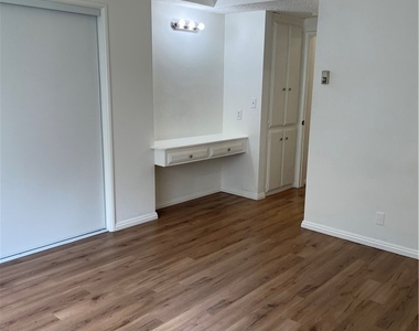 1141 Pine - Photo Thumbnail 7