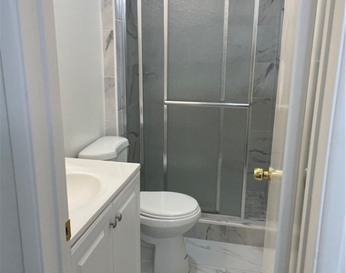 1141 Pine - Photo Thumbnail 6