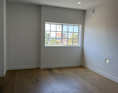 108 N Orlando Ave. - Photo Thumbnail 5