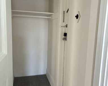 1042 2nd Street - Photo Thumbnail 3
