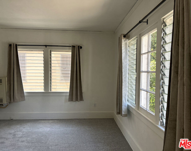 1042 2nd Street - Photo Thumbnail 17