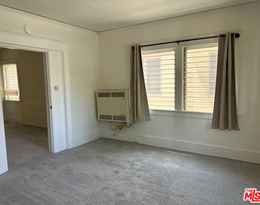 1042 2nd Street - Photo Thumbnail 18