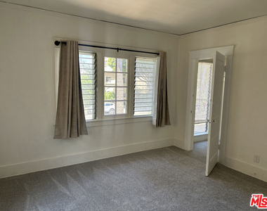 1042 2nd Street - Photo Thumbnail 11