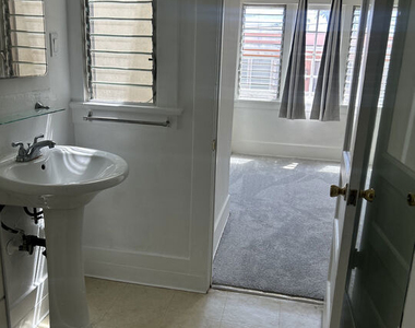 1042 2nd Street - Photo Thumbnail 24
