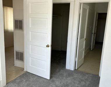 1042 2nd Street - Photo Thumbnail 22