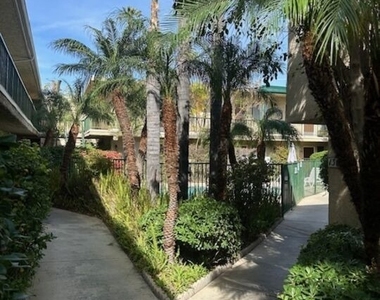 10540 Balboa Boulevard - Photo Thumbnail 1