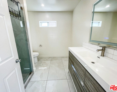 12612 Hatteras Street - Photo Thumbnail 8