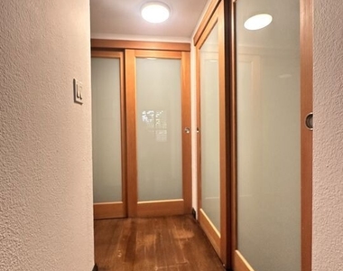 1131 Alta Loma Road - Photo Thumbnail 7