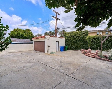 1120 S Plymouth Boulevard - Photo Thumbnail 25
