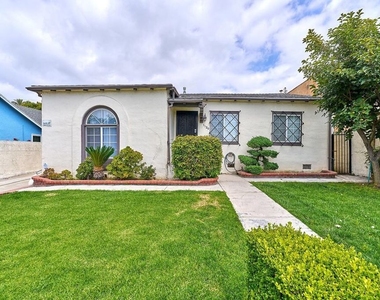 1120 S Plymouth Boulevard - Photo Thumbnail 5