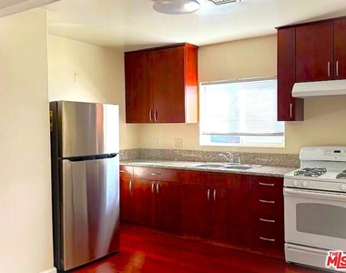 4343 W 4th Street - Photo Thumbnail 1