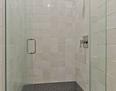 1100 Alta Loma - Photo Thumbnail 17