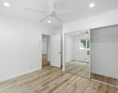 4916 Hazeltine Avenue - Photo Thumbnail 9