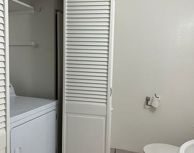 2452 Chelsea Place - Photo Thumbnail 6