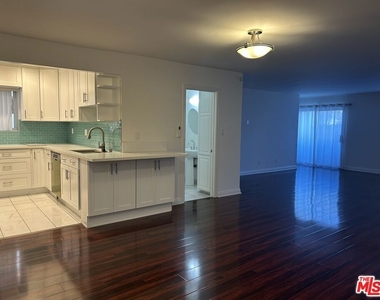 2452 Chelsea Place - Photo Thumbnail 2